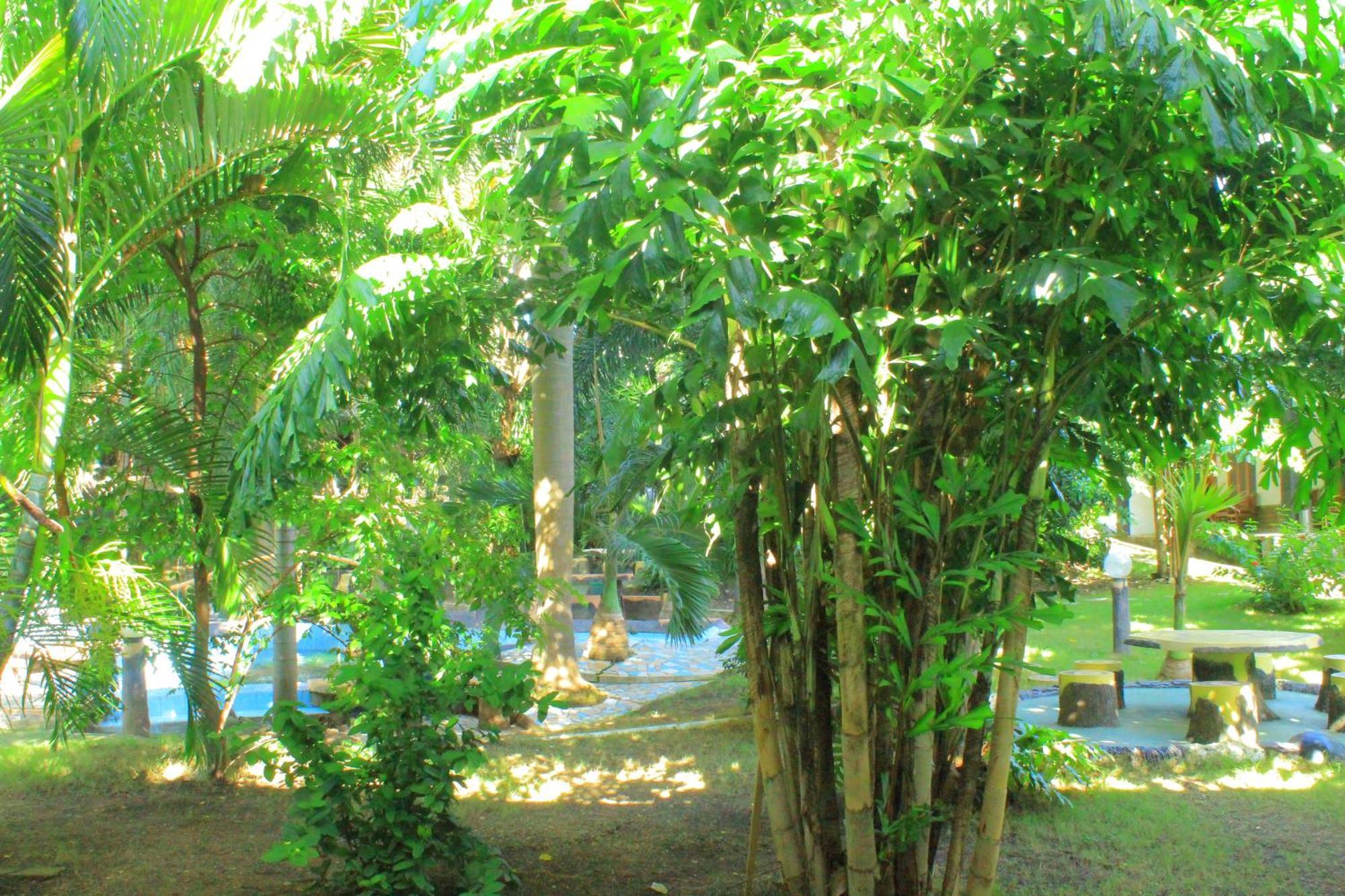 Hotel Green Prundi Labuan Bajo Dış mekan fotoğraf
