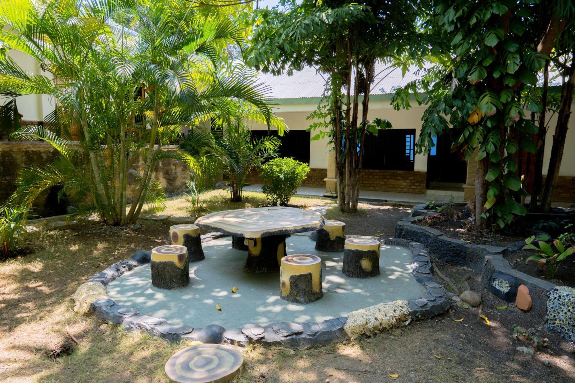 Hotel Green Prundi Labuan Bajo Dış mekan fotoğraf