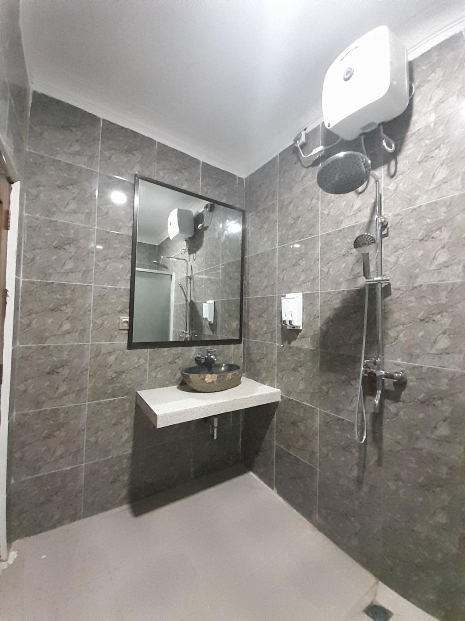 Hotel Green Prundi Labuan Bajo Dış mekan fotoğraf