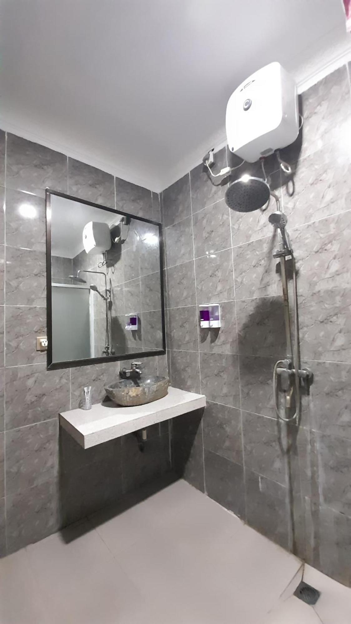 Hotel Green Prundi Labuan Bajo Dış mekan fotoğraf